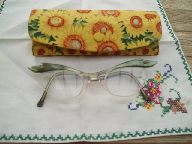 vintage 1950s/1960s cats eye ladies spectacles glasses very good condition