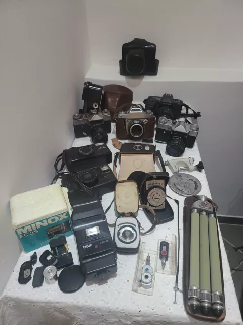 Dachbodenfund Konvolut Kiste Voll Alte Kamera Objektive Zubehör Zenit-E Yashica