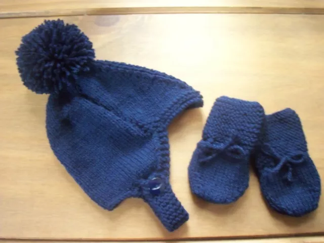 Hand Knitted Baby Hat & Mitts Set-Size Newborn