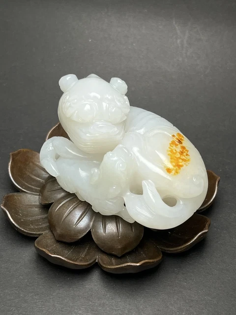 Chinese Exquisite Handmade Lion carving Hetian Jade Statue