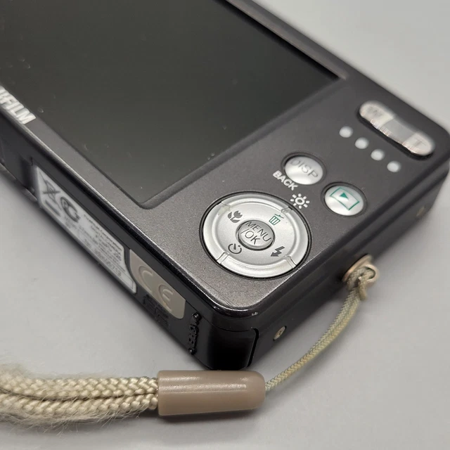 Fujifilm FinePix J25 10,0 megapixel fotocamera digitale compatta testata nera 20