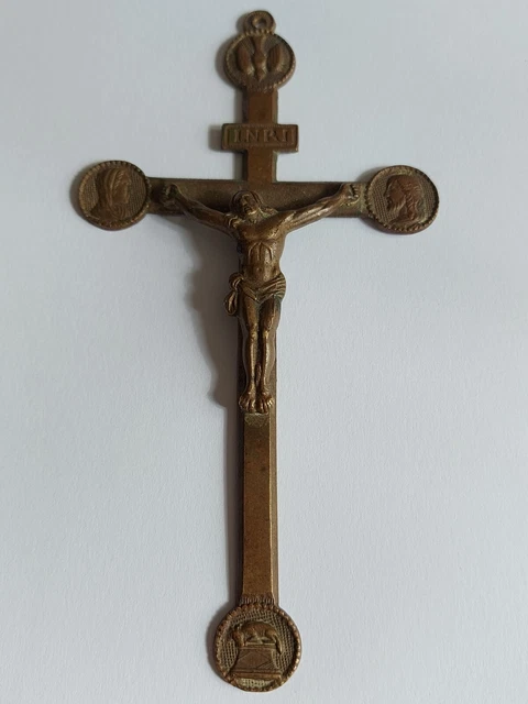 Pendentif Croix De Jésus En Laiton Doré - Bleu Violet - Longueur 7.5 Cm
