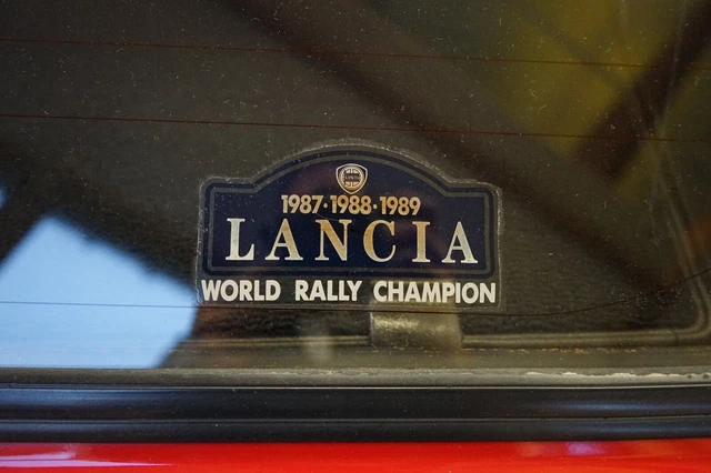 Lancia delta hf integrale 16v 16
