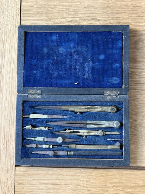 Boite ancienne de compas supérieurs 1900 - Collection