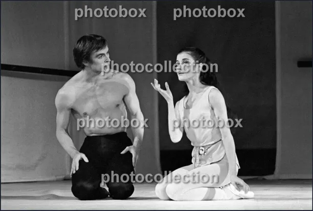 * RUDOLF NUREYEV / NUREYEV - Exclusive RARE PHOTO N 541 * Noella Pontois