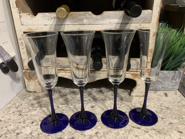 Vintage set of (4 ) Luminarc France Cobalt Blue Stem Champagne Glass  Flutes
