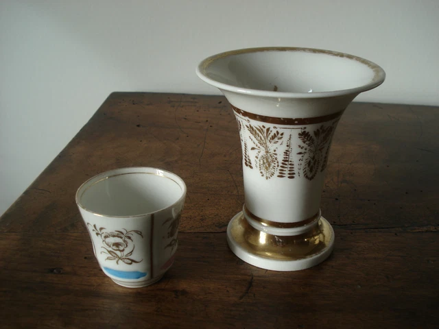 Vase Tulipe Ancien En Porcelaine Style Quimper - France XXe Siècle, Blanc Vert Jaune, 36.8 Cm