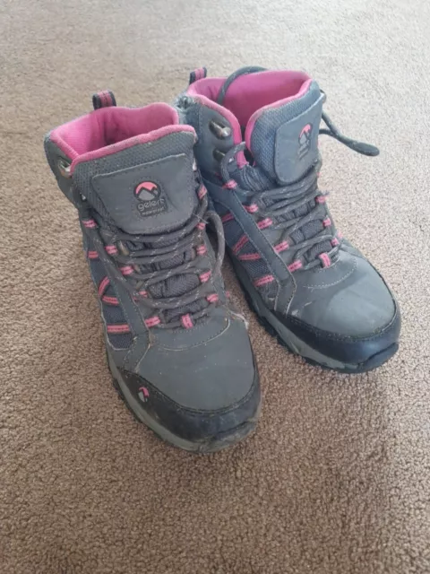 Kids Gelert Walking Boots UK Size 5