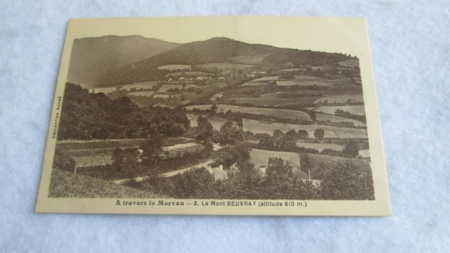 CPA carte postale A Travers le Morvan / Mont Beuvray altitude 810 m