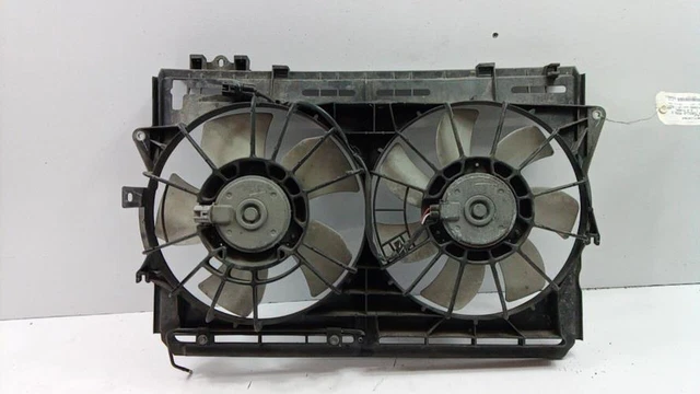 Radiateur De Refroidissement TOYOTA VERSO 1 (Phase 1) 2.2 D4D Turbo – Pièce D'occasion 164000R100