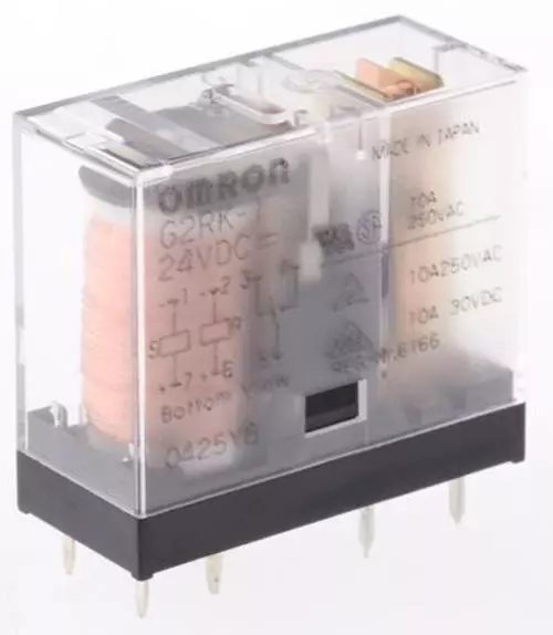 Omron SPDT PCB Mount Latching Relay - 5 A  24V dc For Use In Power Applications