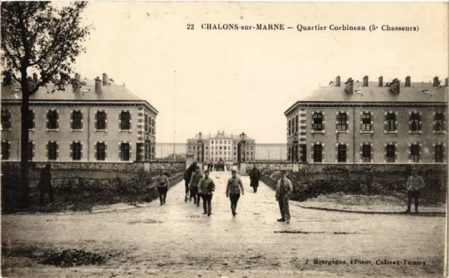 CPA CHALONS-sur-MARNE - Quartier Corbineau (5* Chasseurs (742739)