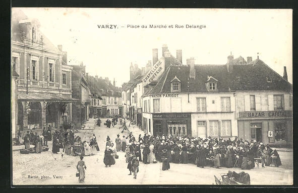 CPA Varzy, Place du Marché and Rue Delangle 1915
