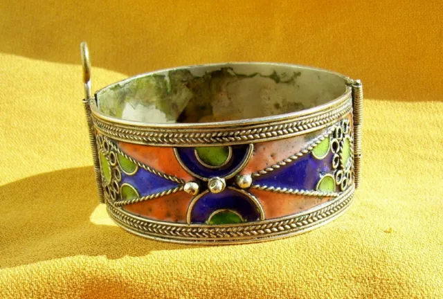 Vintage silver enameled Berber tribal bracelet (Morocco) 