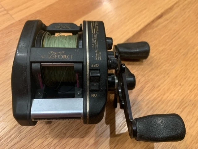 DAIWA PROCASTER PMA33SL Graphite Magforce Baitcaster Reel Left