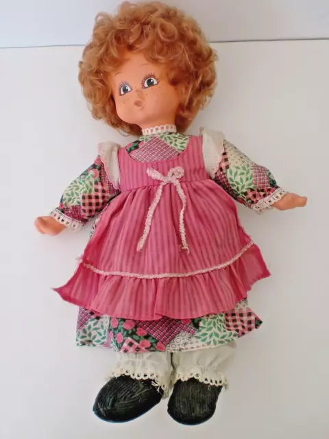 Puppe 40 cm mit Kleid + Schürze Sammlerstück Puppenmädchen Vintage 40 – 50 Jahre