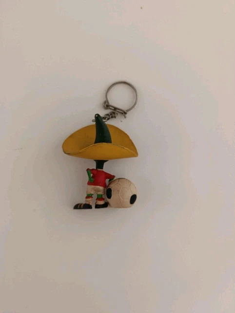 VINTAGE PIQUE MEXICO 86 World Cup Mascot PVC Keyring Sport Billy 1984 ...