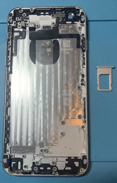 Fondo Iphone 6 A1586 Con Tasti Power E Volume, Switch, Portasim E Flash