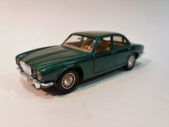 SOLIDO Hf-Fi Ref.1501 / Jaguar XJ 12 - 1501 / Échelle 1:43 Pas De Boîte MC4502
