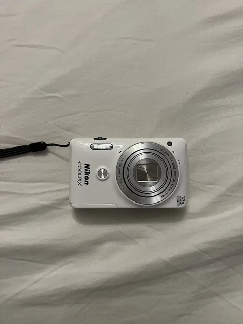 Nikon Coolpix S6900 16.0 MP Compact Digital Camera - White