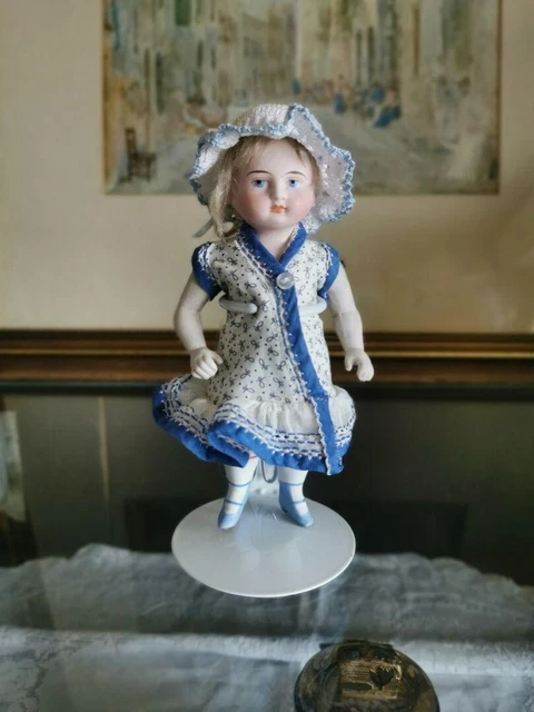 Poupée Mignonnette Ancienne – Tête Biscuit Porcelaine, Corps 12 Cm
