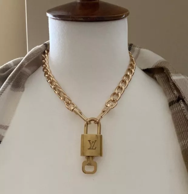 💯 Authentic Lv Lock And Key 🔐 #305 Charm Necklace Included Read Description