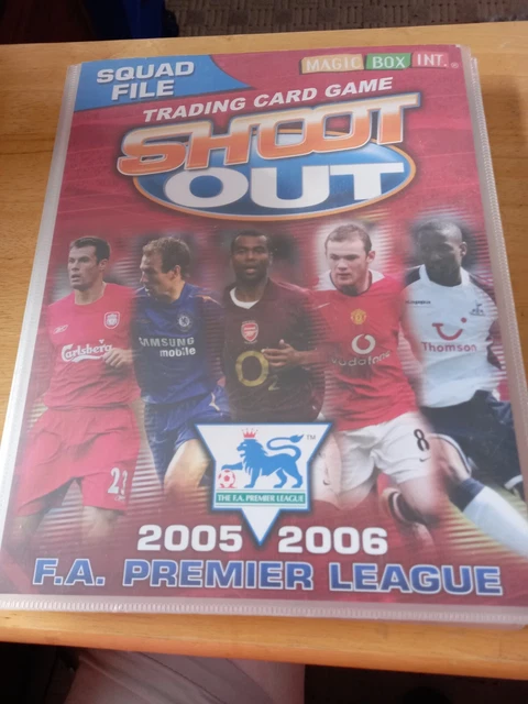 Carte calcio Soot Out 2005-06 cartella con 351 carte all'interno