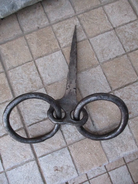 Antique Wrought Iron Strong Tethering Double Ring on Pin Game Hook Old Hardware 6