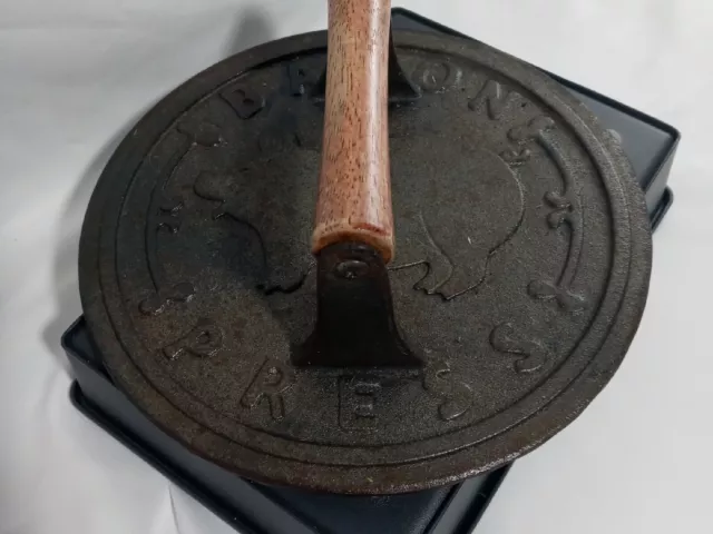 Norpro 8.75 Inch Cast Iron Bacon Press with Wood Handle Round Vintage