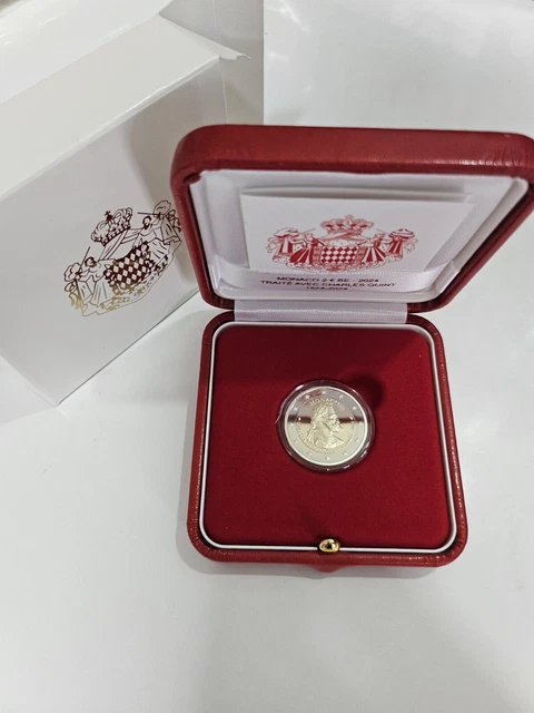 Ukraine : le pape ançois a reçu une pièce de monnaie commémorative de Boutcha - ZENIT - ançais