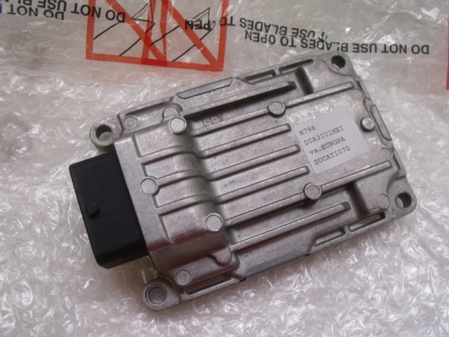 ♪モンスター/M796-ABS 純正 イグニッションコイルASSY (D0811A06)2011年式 イグニッションコイル | 純正 ダイハツ用 汎用・互換商品 P10倍○8&frasl;24〜8&frasl;27Astemo