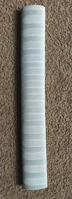 Purple Chevron Cricket Bat Grip – Short Handle Rubber Grip For Adult Bats – Australian Stock