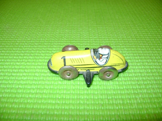 JOUET ANCIEN 2 VOITURES DE COURSE PENNY TOYS TOLE AVEC COUREUR