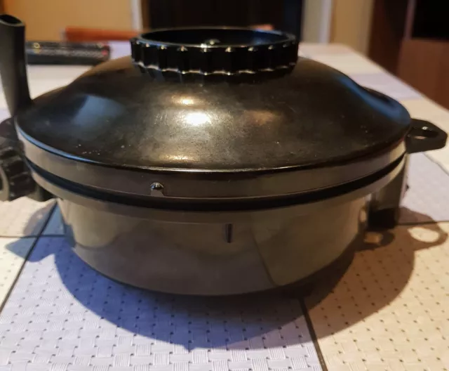 TANQUE DE DESARROLLO DE BAQUELITA DE PELÍCULA SOVIÉTICA URSS UNIVERSAL 8 mm y 16 mm