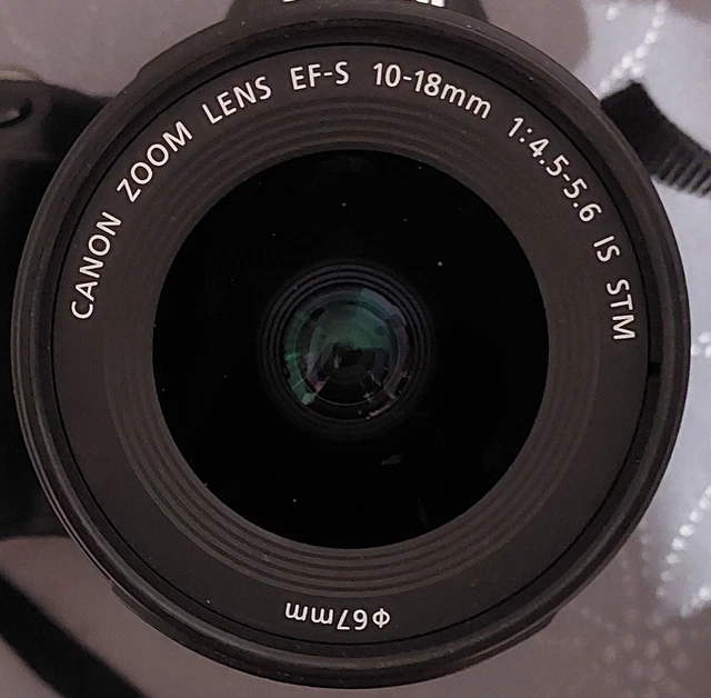 Canon EF-S 10-18mm f/4.5-5.6 IS STM