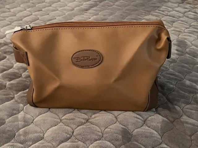 Belle Russo Tan Brown Toiletry Bag - New Open Bag 3