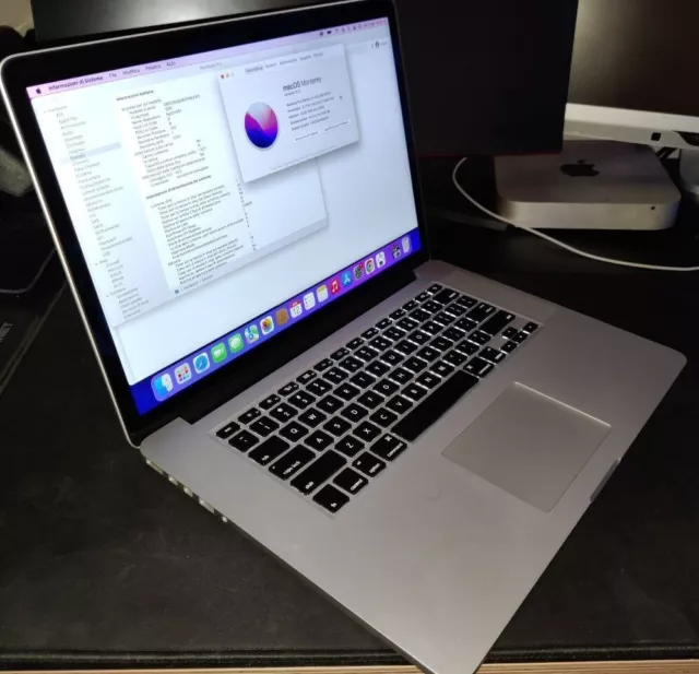 Macbook Pro 15”, A1398 (mid 2015) 16 GB Ram, 256 GB SSD, intel i7 - Quad Core