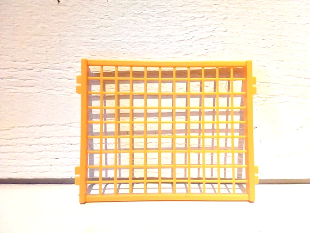 989317_3