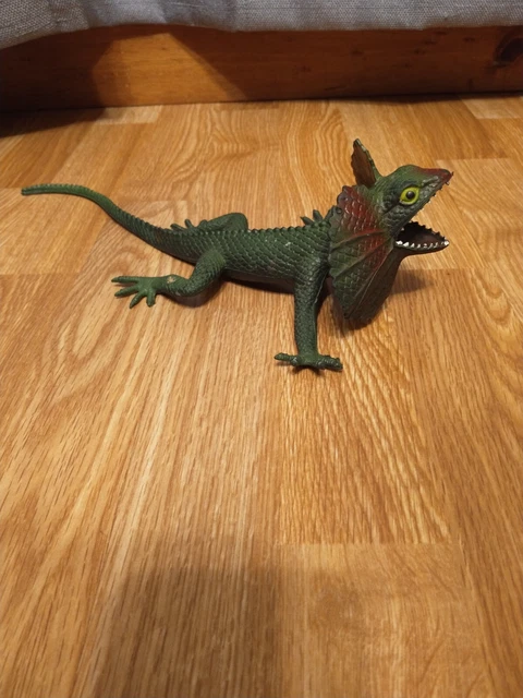 Vintage Imperial Frilled Neck Lizard Realistic Rubber Dragon Toy Figurine