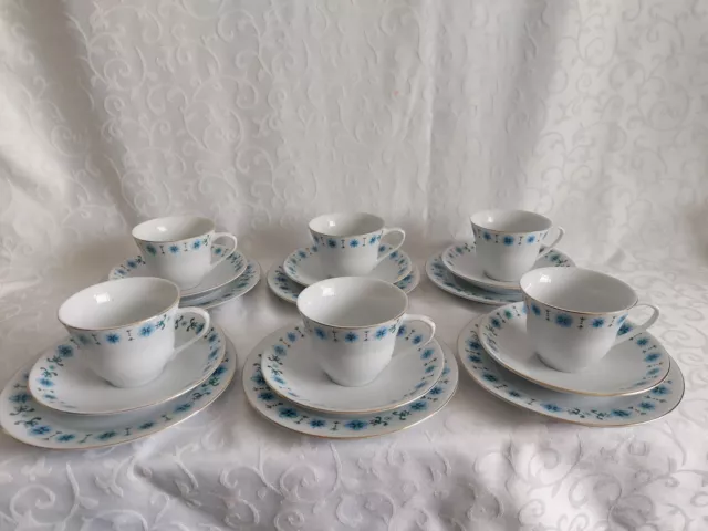 Beautiful Blue/White Forget Me Not Tea Set X 6