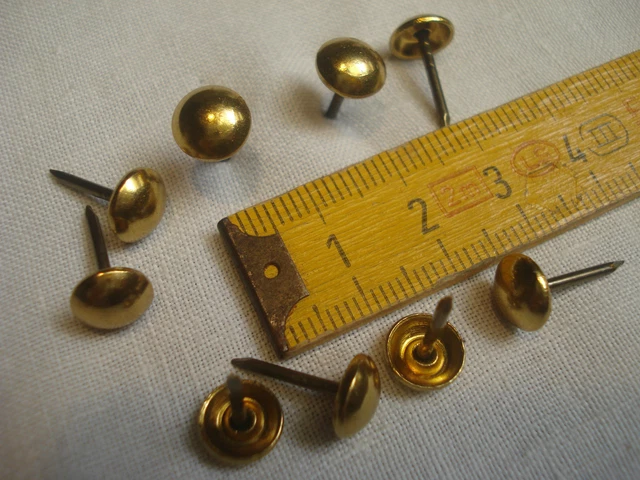200 clous tapissier bronze doré 10,5 mm