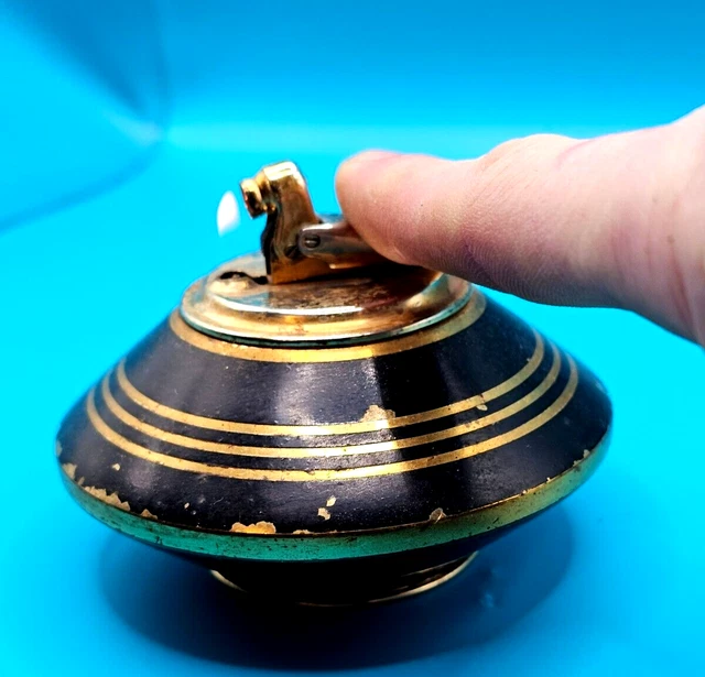 RARE VINTAGE COLLECTABLE COLIBRI MONOGAS '25' UFO Table Lighter in