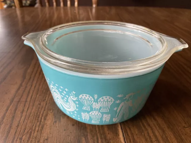 Vintage Pyrex 473, 1 Qt. Turquoise Amish Butterprint Casserole Dish with Lid