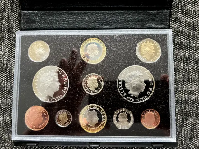 2008 United Kingdom Proof Coin Collection In Black Leather Case
