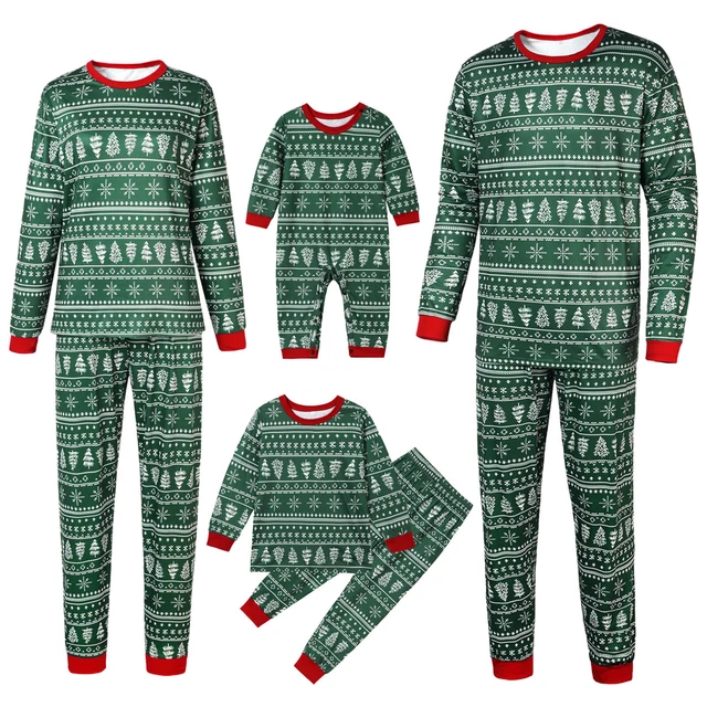 Set pigiami abbinati famiglia pigiami salotto