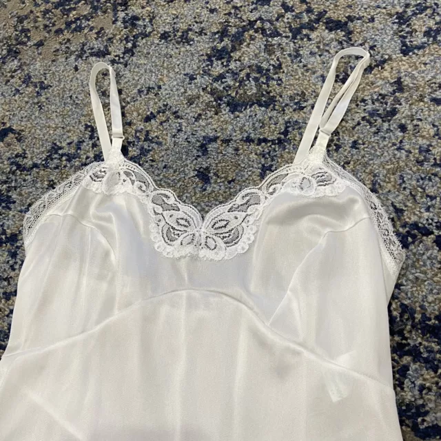 Vintage Adonna JCPENNEY Long Nylon White Slip Nightgown Lace Trim Sz 32 USA 3