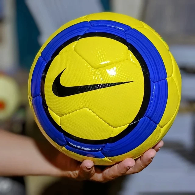 Nike トータル90サッカーボール サイズ5 イエロー/ブルー Nike T