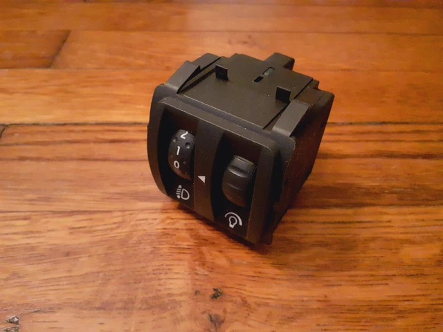 Bouton Réglage Phare/compteur Renault Megane 2 - Réf. 8200326035, Occasion