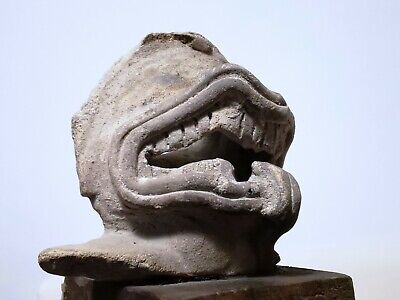 ca. 800 AD: Pre-Columbian ceramics, Quimbaya, Tumaco, Colombia 2