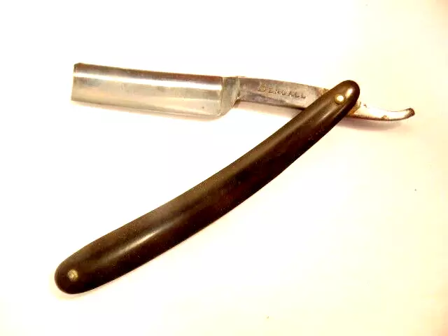 older straight razor with black handle marked Bengall, Made in England